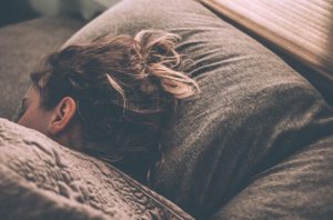Lire la suite à propos de l’article How to improve your sleep in stressful times